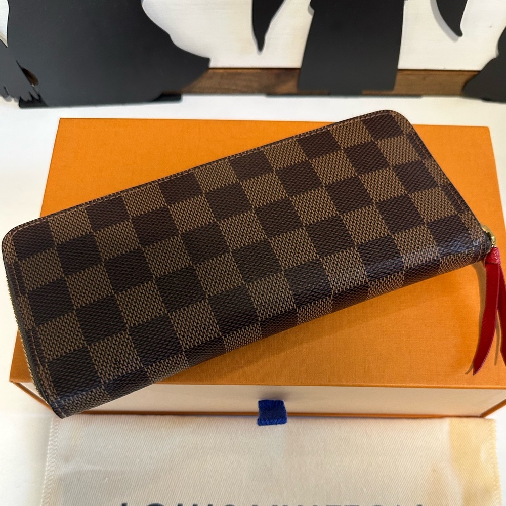 Authentic Louis Vuitton Damier Ebene Clemence Wallet
